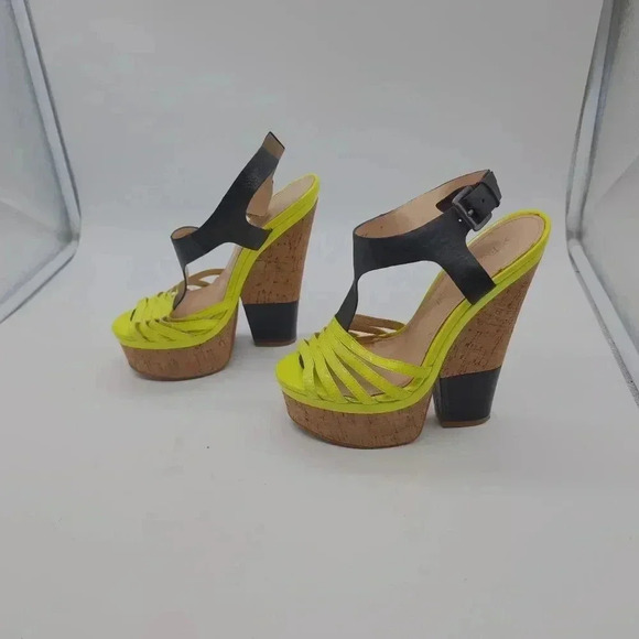 Enzo Angiolini T Strap Platform Wedge Sandals - Gigio Yellow Neon Cork sz 6 - Picture 3 of 10
